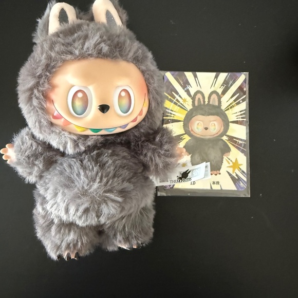 RARE SECRET ID - Big Into Energy Labubu - Picture 2 of 8